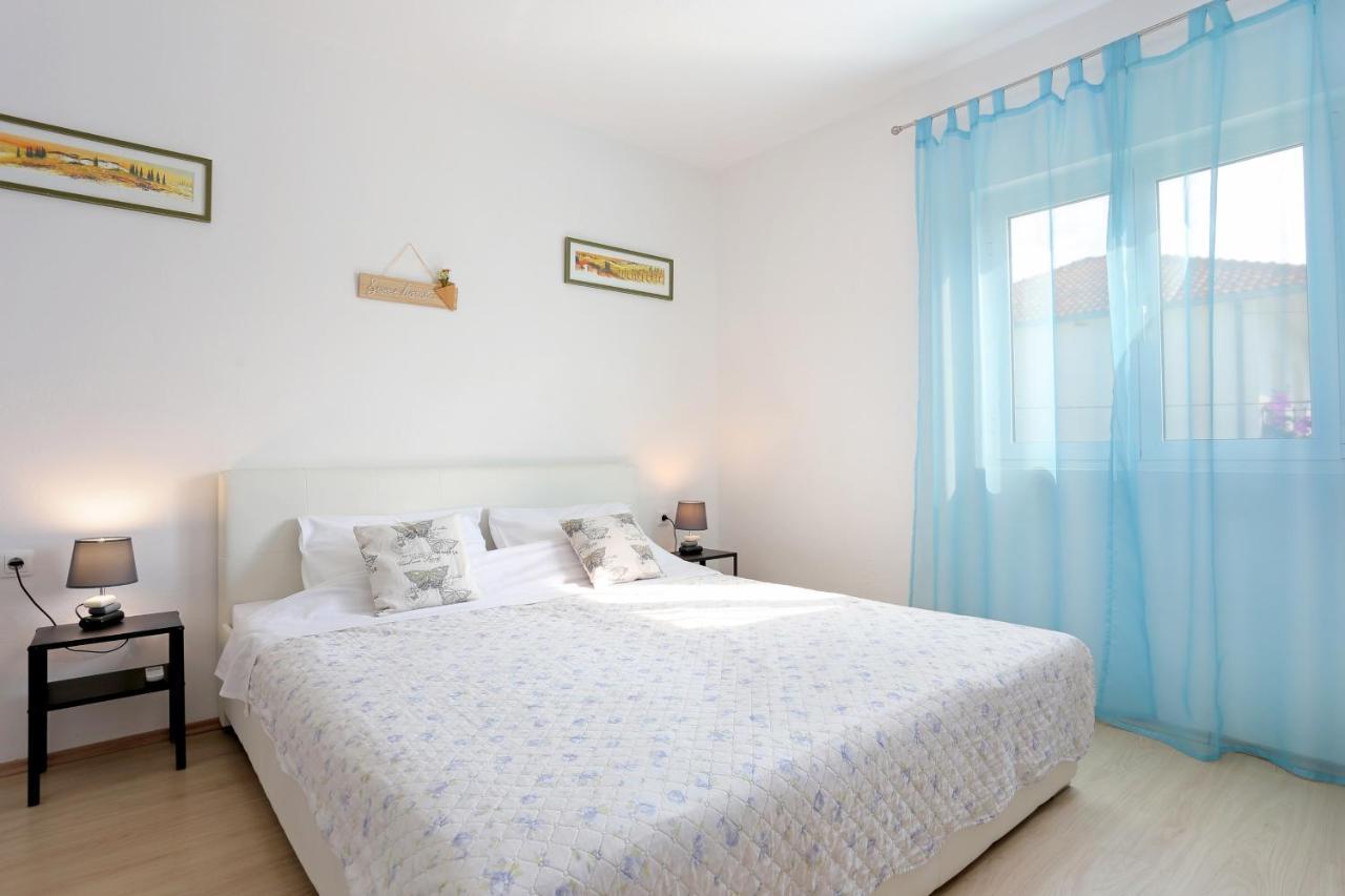 Seaside Holiday House Poljica, Trogir - 5161 Marina Zewnętrze zdjęcie