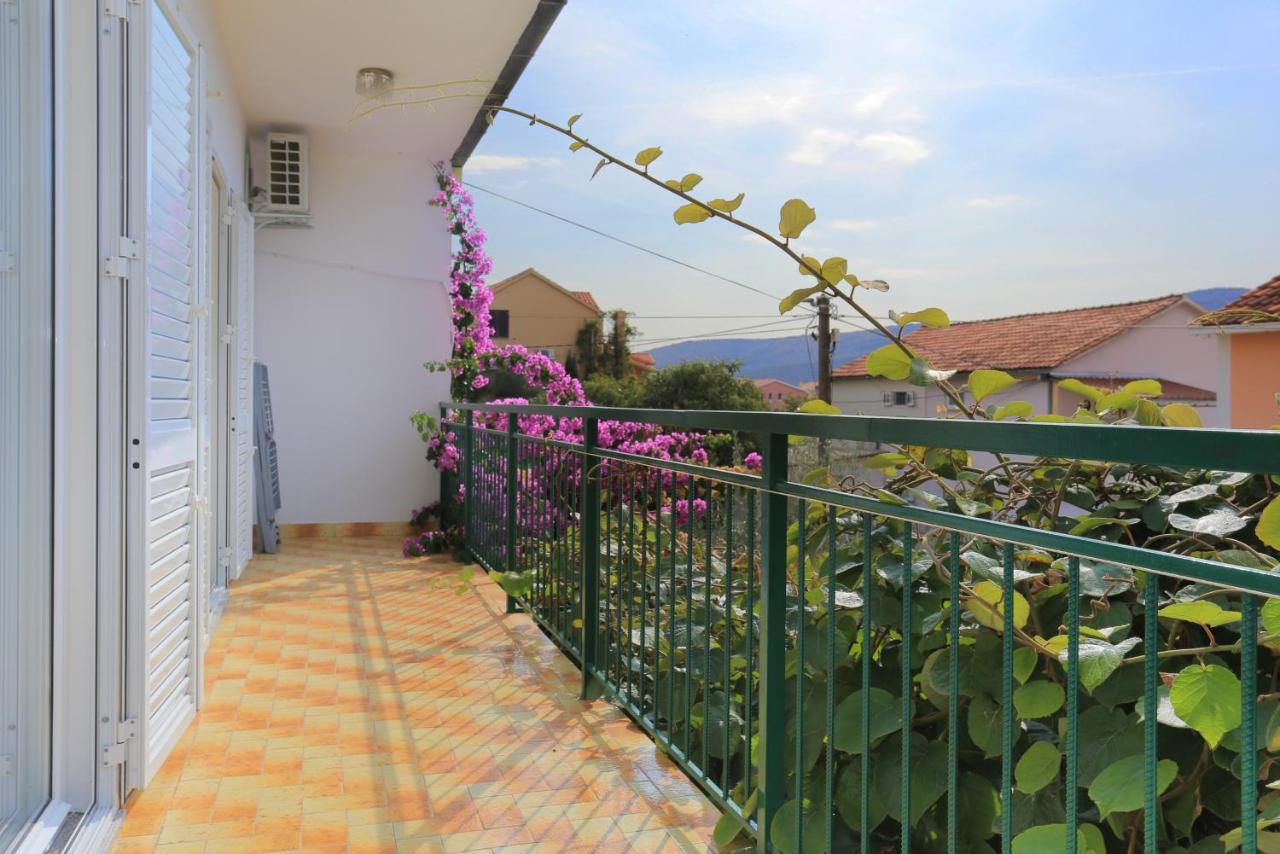 Seaside Holiday House Poljica, Trogir - 5161 Marina Zewnętrze zdjęcie